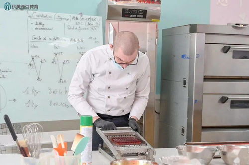 巧克力糖果大師班完美結(jié)課 高級(jí)巧克力產(chǎn)品驚艷眾人,授證典禮儀式滿(mǎn)滿(mǎn)